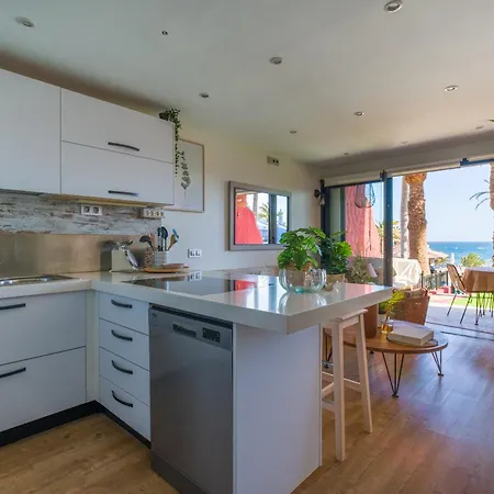 Апартаменты Blue Horizon Retreat