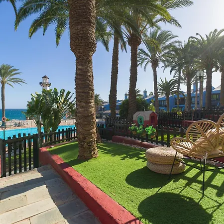 Апартаменты Blue Horizon Retreat *
